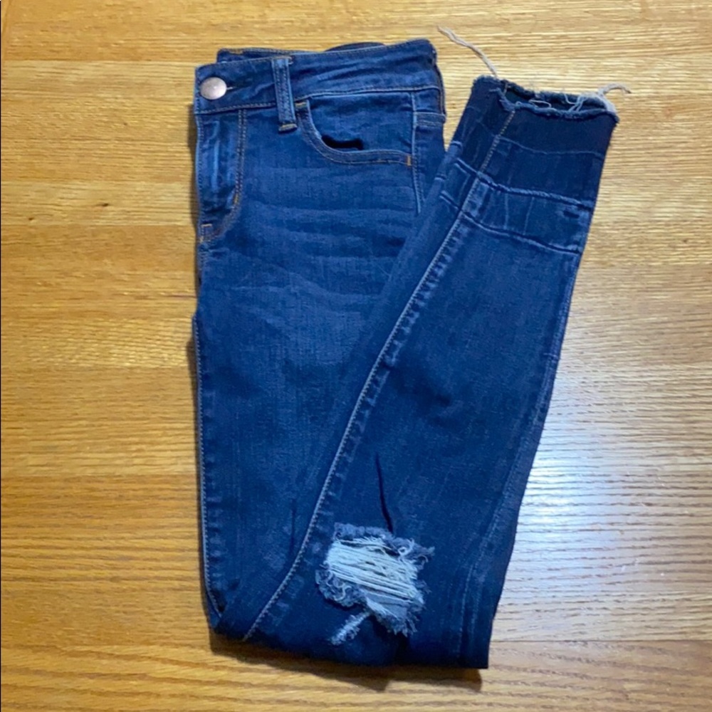 American Eagle Distressed Raw Hem Jeggings Size 0